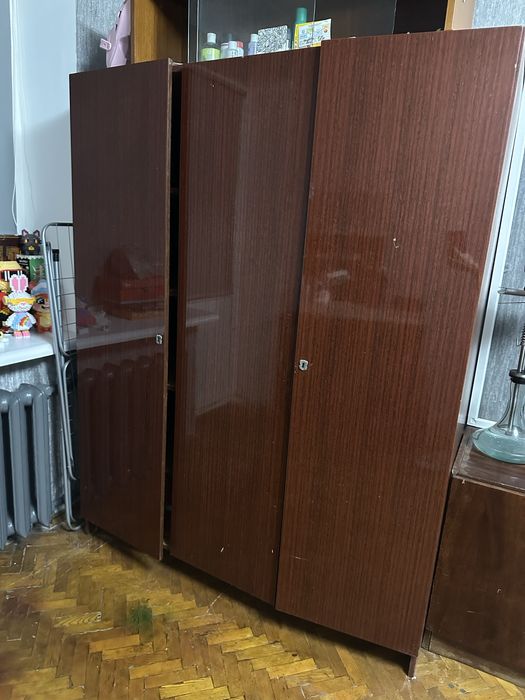 Шафа для одягу. Шкаф для одежды.