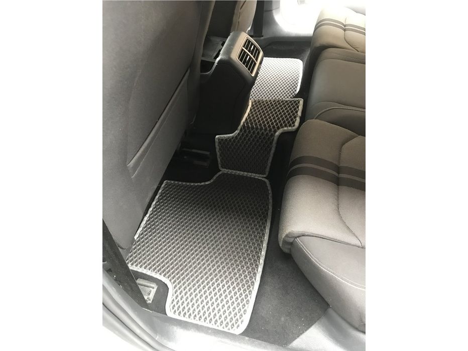 Volkswagen Golf 7 Коврики EVA (черные)