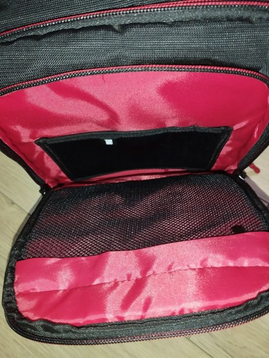 Чорний шкільний рюкзак