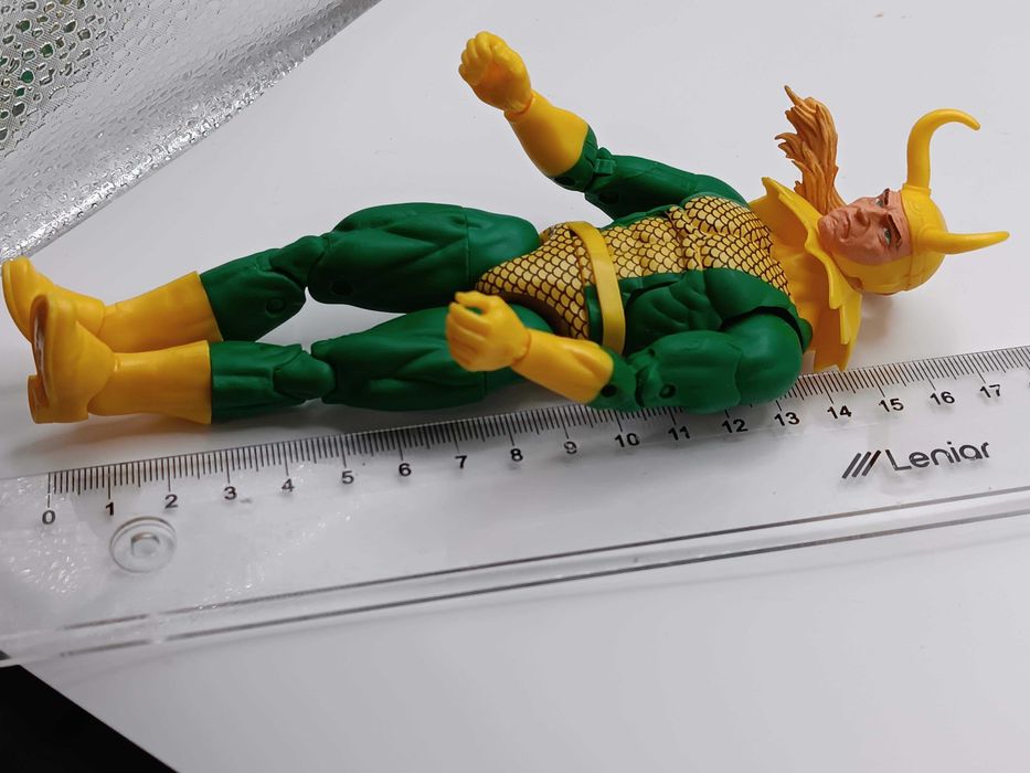 Figurka Marvel Legends Series Loki, 15 cm duża figurka akcji