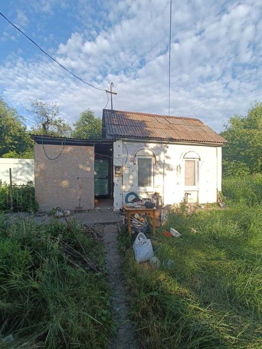 Продаж дачі 30 кв.м на Ігрені в межах міста, ділянка 8 соток, капітальний ремонт