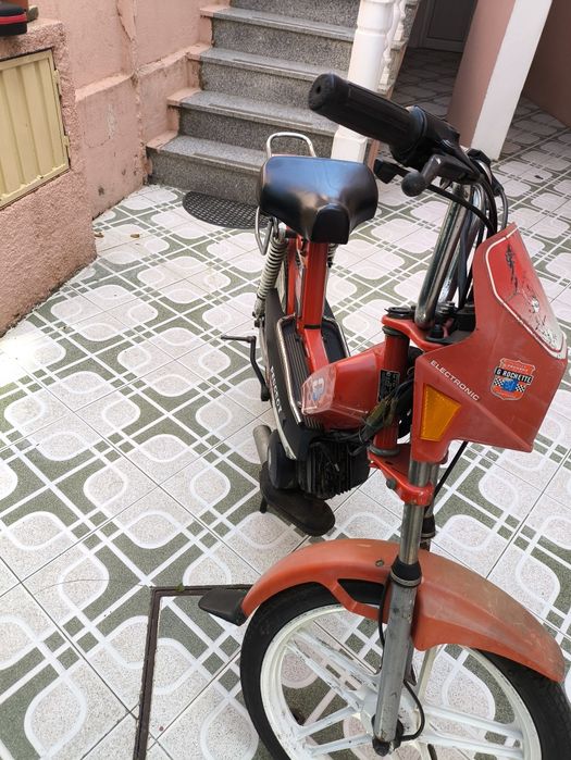 Peugeot 103 mobilete