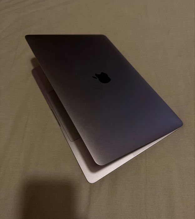 Macbook pro 13 M1