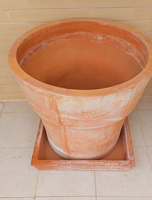 Vaso grande em terracota