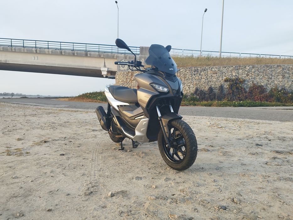 Aprilia sr gt (125)