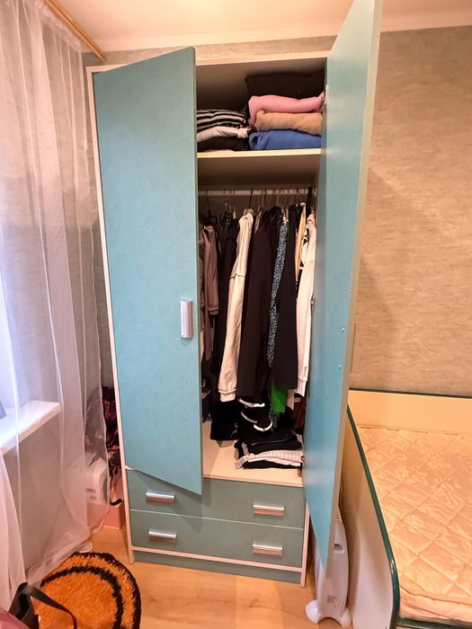 Меблі дитяча кімната ….шкаф ,ліжко та матрас