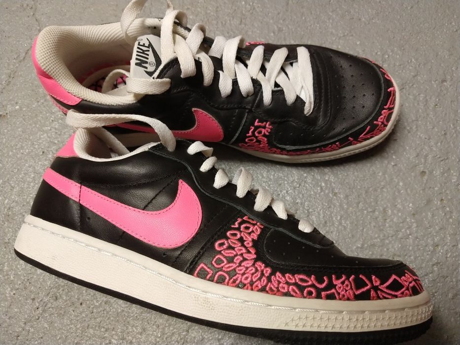 Skórzane Nike Legend Premium rozmiar 37.5/23.5 cm