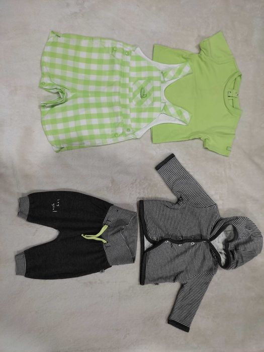 Lote de roupa de 3 a 6 meses