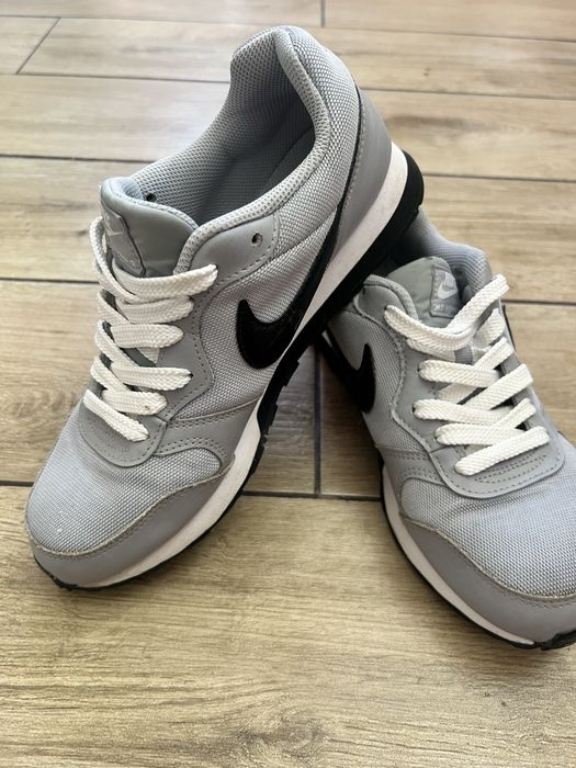 Кроссівки nike оригінал