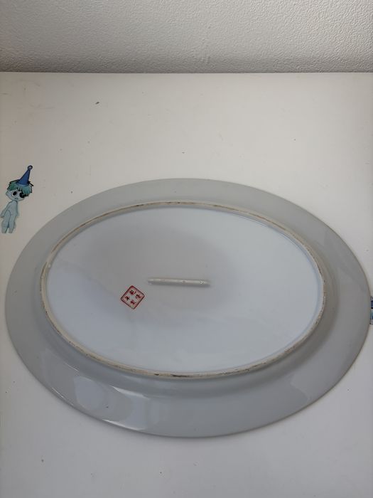 Prato de porcelana antigo