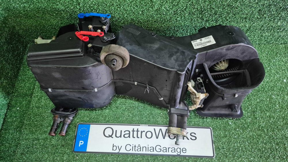 Caixa Sofagem Ar Condicionado Audi A4 B5 8D Ref. 8D1.820005J Original