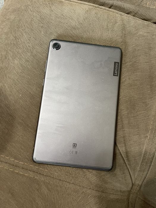 Планшет Lenovo.