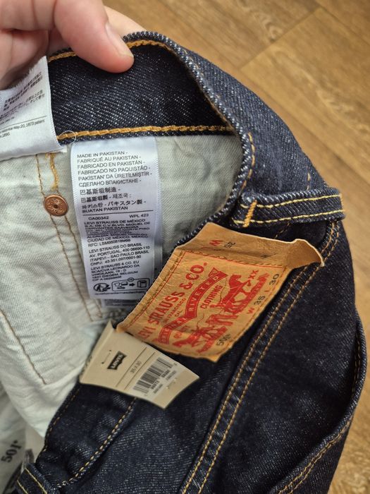 Нові джинси Levis 501 [35/32]
