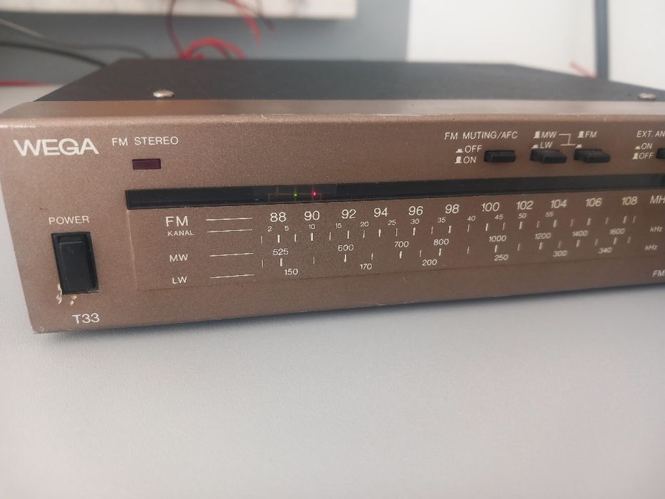 Wega 3 band tuner