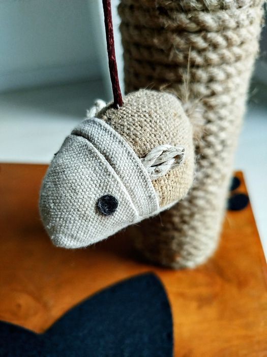 Legowisko dla kota leżanka drapak zabawka