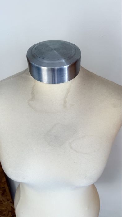 Busto feminino regulavel