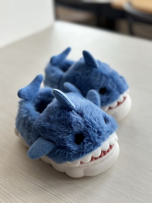 Нові , дяитячі тапочки Акули