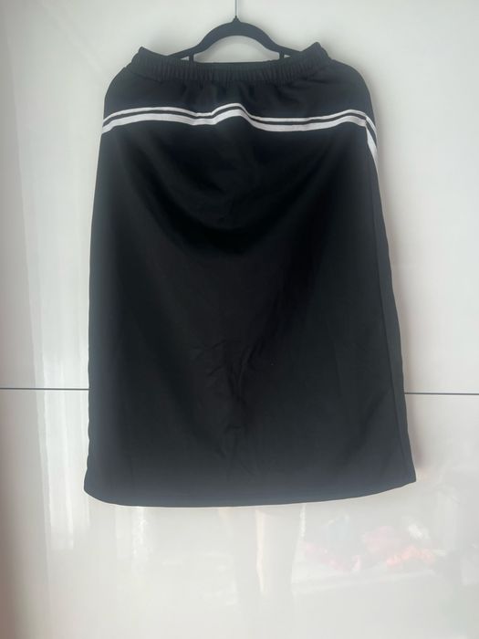 Spodnica nowa L sportowa