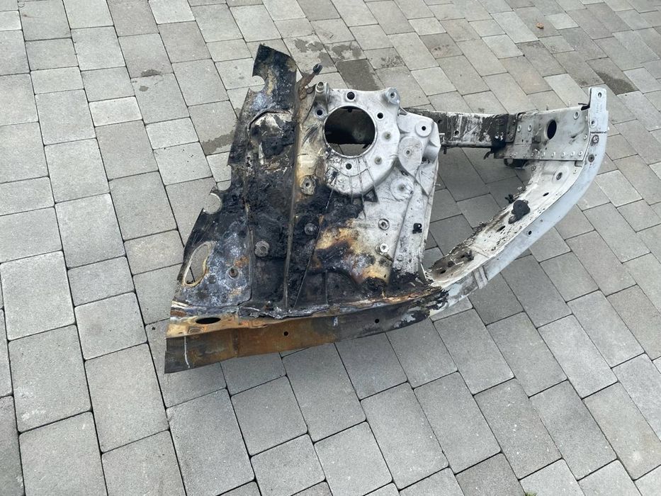 Audi q7 4m0 права четверть