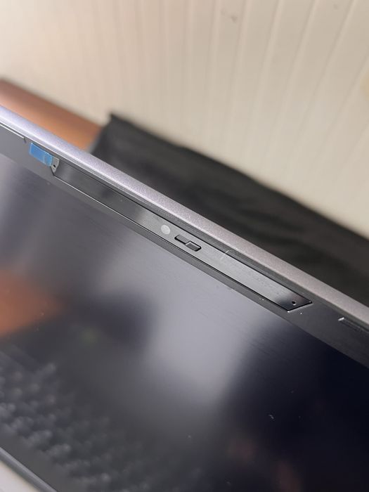 Portatil MSI Vector 16 HX AI A2XW