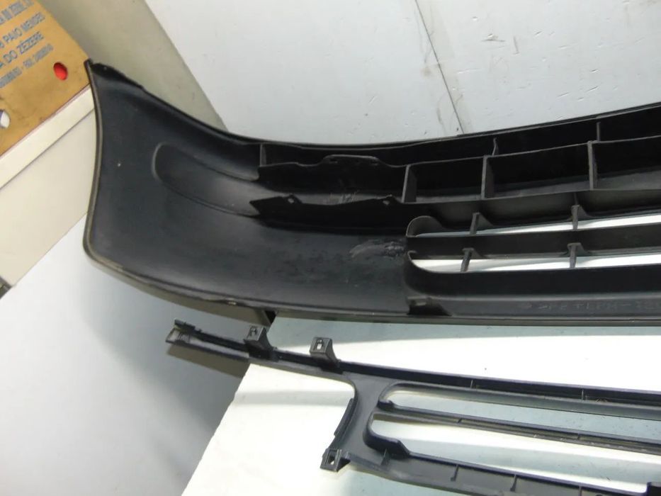 Nissan Micra para-choques