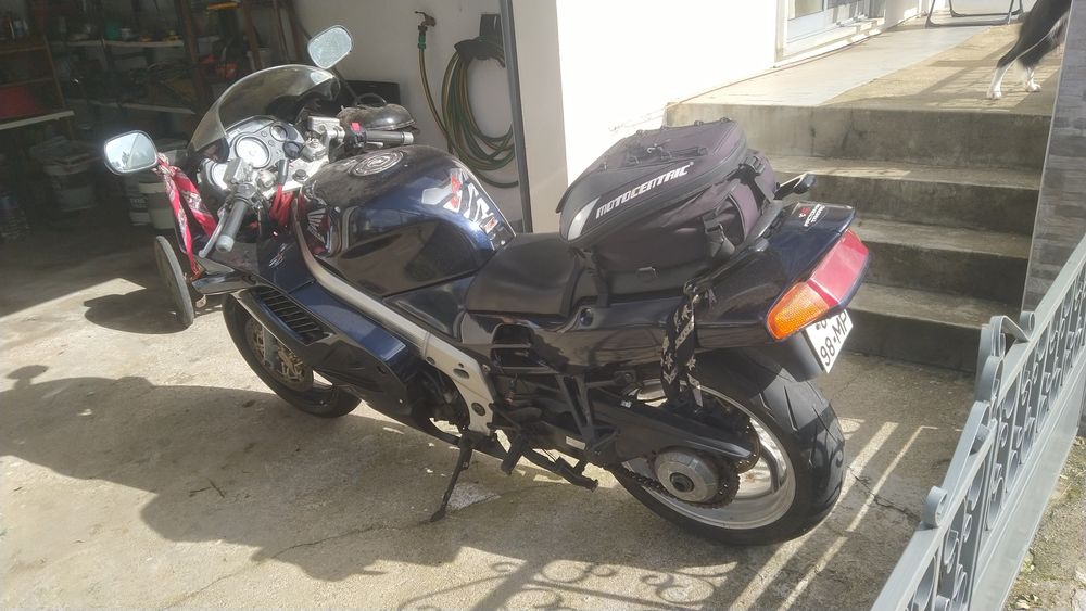 Vendo Honda vfr 750 de 1997 com 47 000 km