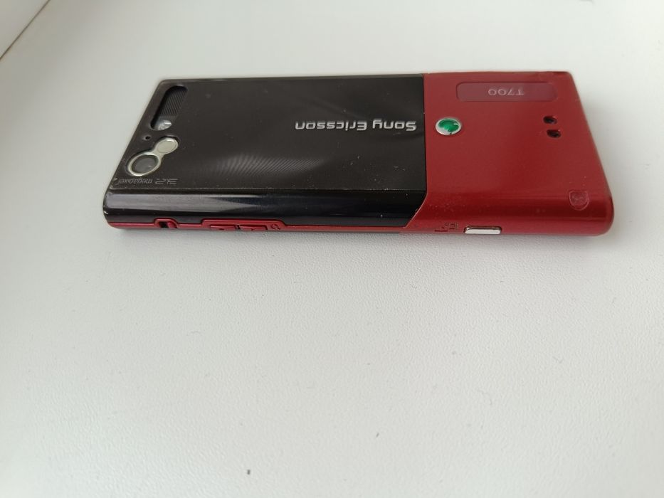 Sony Ericsson T700