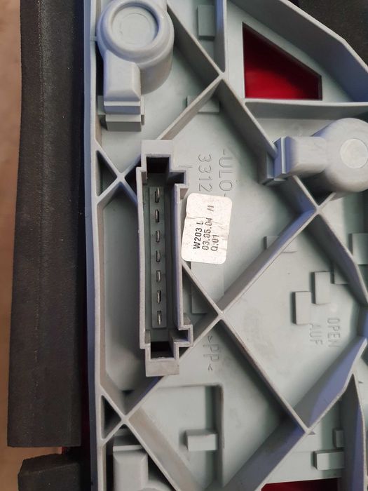 Farolim Farol Tras Esquerdo Mercedes W203 C200 C220 C270 cdi