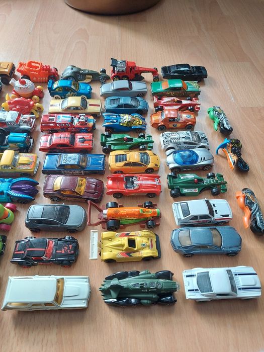 Hot wheels 63 szt