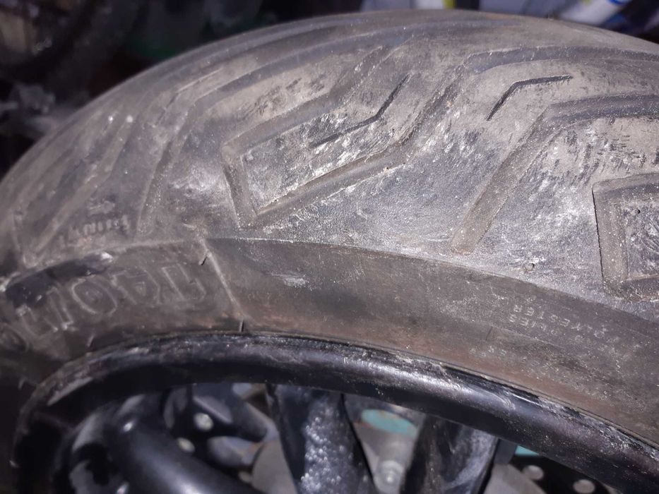 motocyklowe MP3 400 moduł .stacyjka klucze zawieszenie