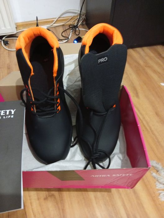 Nowe Rabosze Buty 46