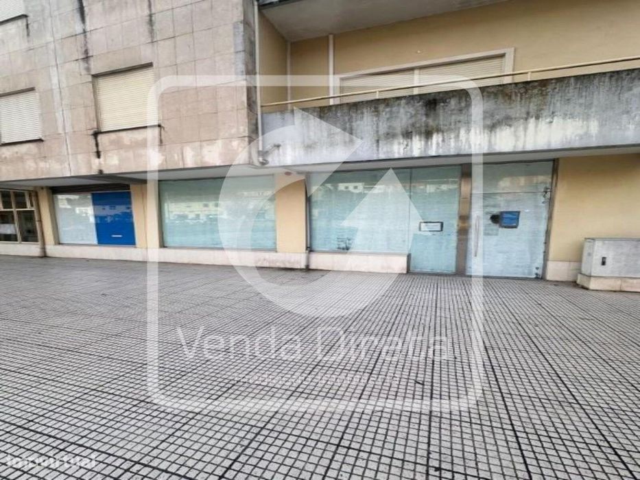 Loja com 334 m² + 3 Estacionamentos | Centro de Miranda do Corvo - ...
