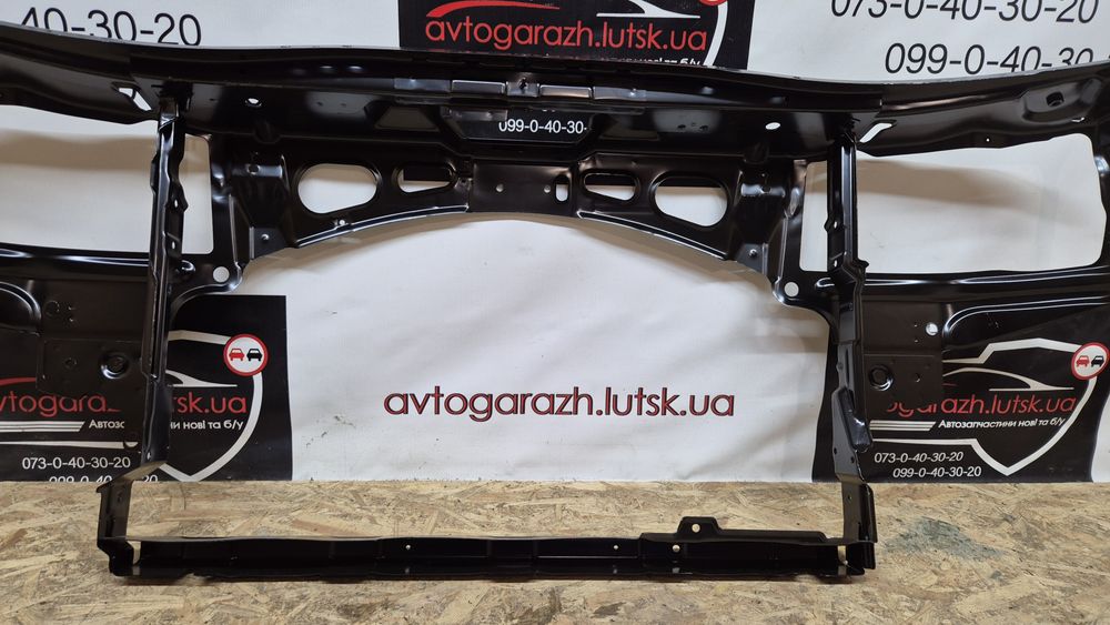 Панель передня Skoda Octavia Tour телевізор Шкода Тур