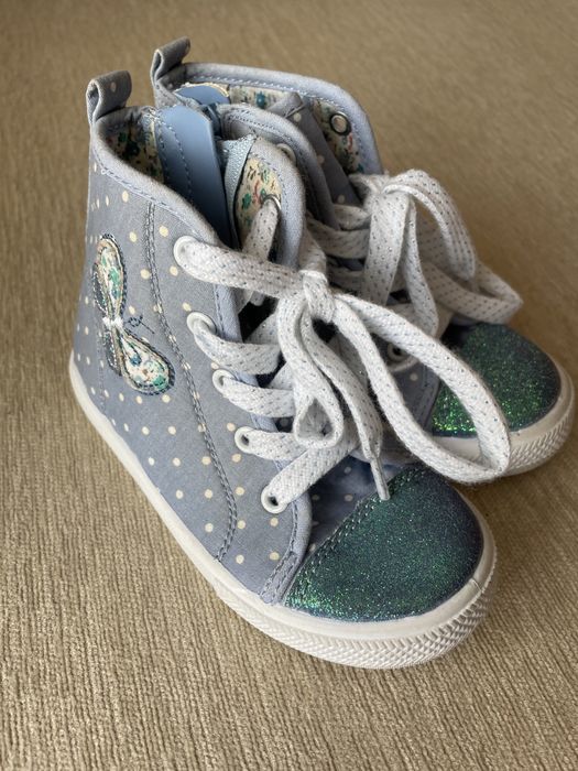 Детские кеды для девочки.