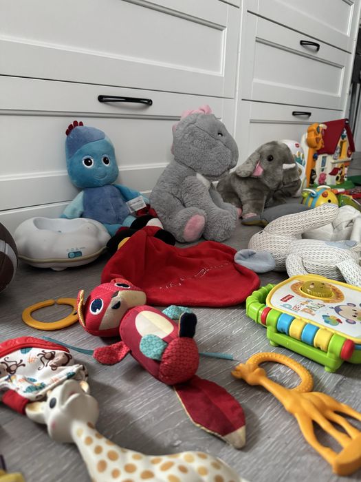 Zestaw zabawek, grzechotki, pluszaki | Chicco, Fisher-Price |