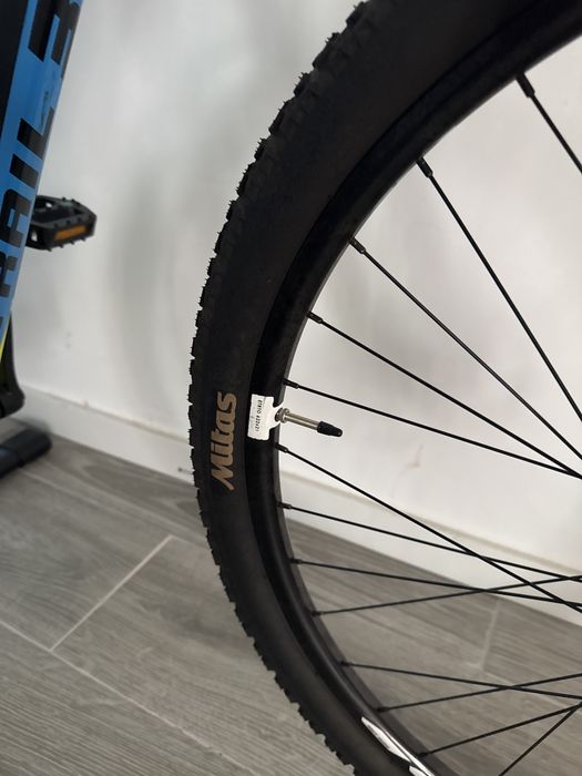 Zwift core v2 + bicicleta