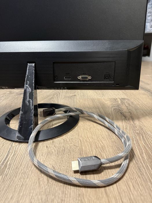 Тонкий безрамочний монітор ASUS VZ229HE