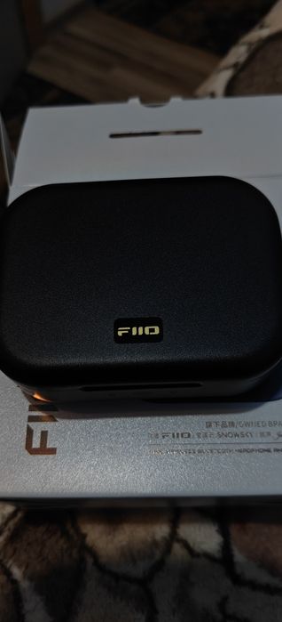 Бездротові навушники