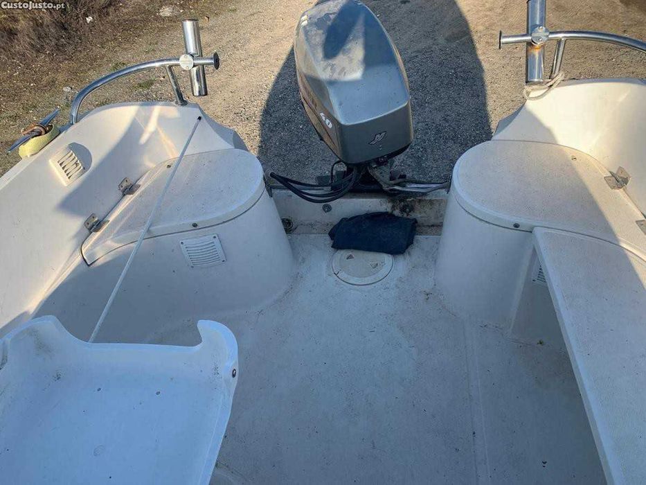 Barco QUICKSILVER 460 com motor MARINER 40HP 4Tempos EFI - CLASSE 4
