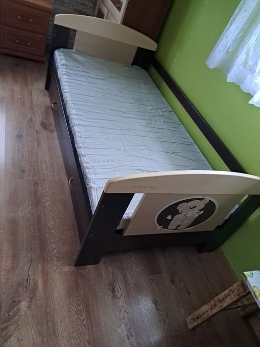 Sprzedam łóżko .