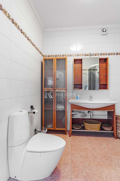 Продаж Квартира 5кім. 325м2 вул. Софіївська Дворівнева Газ Метро