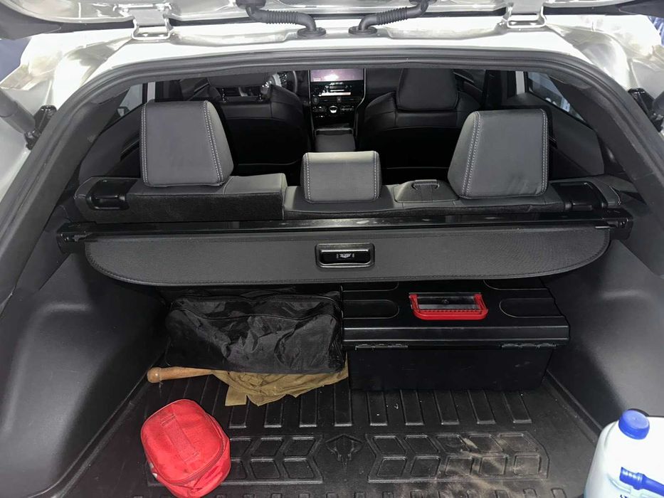 Шторка полка в багажник Toyota BZ4X Subaru Soltera