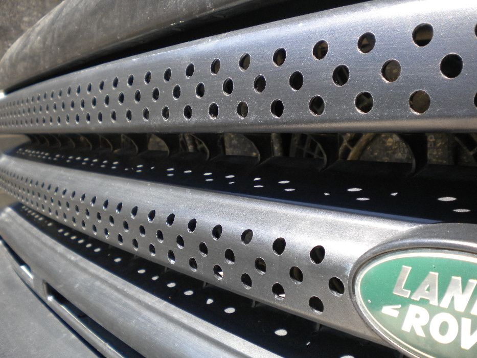 Molde Furação da Grelha Discovery 300 / TD5 e Range Rover P38