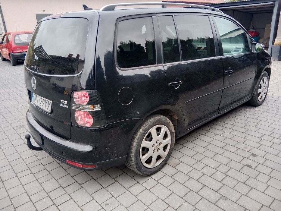 VW Touran 1.9 2010r