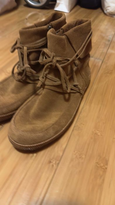 Демісезонні UGG нові! розмір 40,5