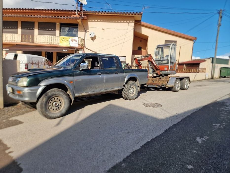 Vendo reboque 2eixos