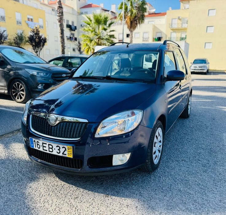 Skoda Roomster 1.2 gasolina com 198.000 mil km ano 2007 em bom estado geral