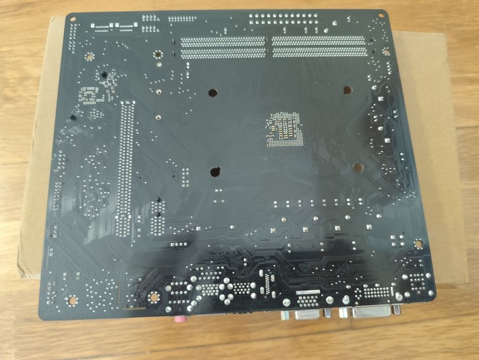 ASRock A320M-HDV AM4 (Com Defeito / Peças)