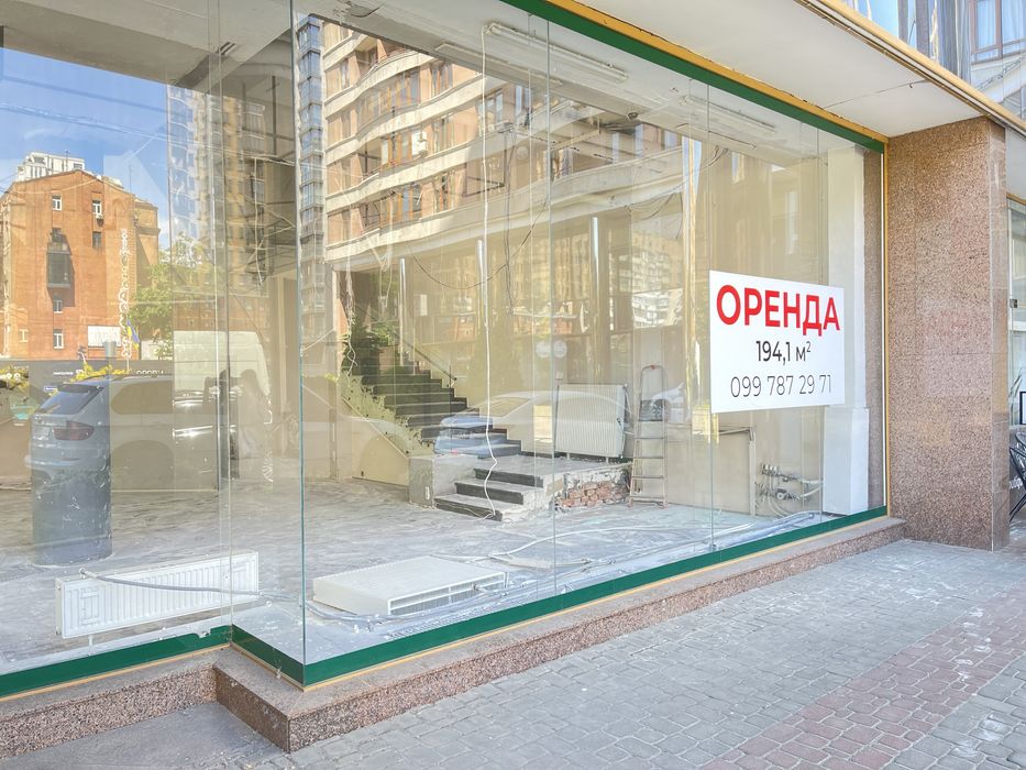 Центр, Вітрина 8 м висотою, Жилянська, 59, під шоурум, магазин