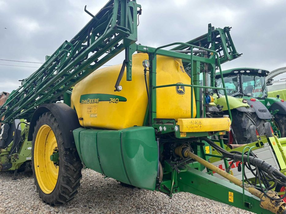 Opryskiwacz John Deere 740
